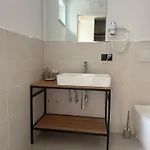 Sunset Con Jacuzzi A 200m Dal Mare Отель типа 