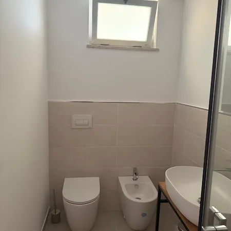 Alojamento de Acomodação e Pequeno-almoço Sunset Con Jacuzzi A 200m Dal Mare